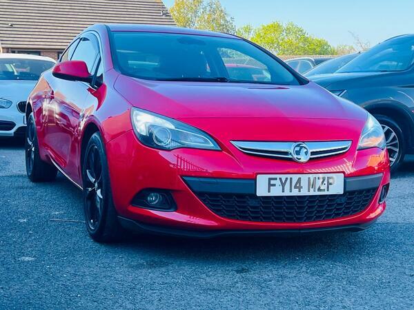 Vauxhall Astra GTC 1.4T Sri Euro 5 Red #3