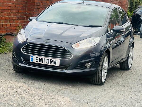 Ford Fiesta 1.6 Titanium Powershift Euro 5 SW11DRW Grey #3