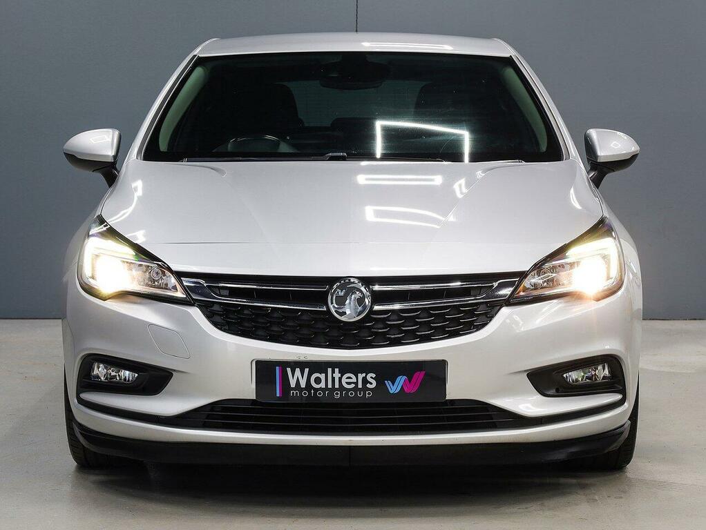 Vauxhall Astra Cdti Ecotec Blueinjection Design Hatchback Silver