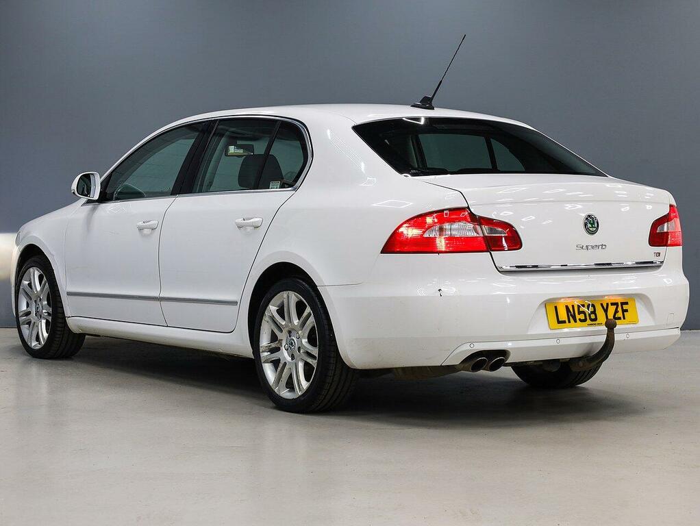 Skoda Superb 2.0 Se Tdi Silver #7