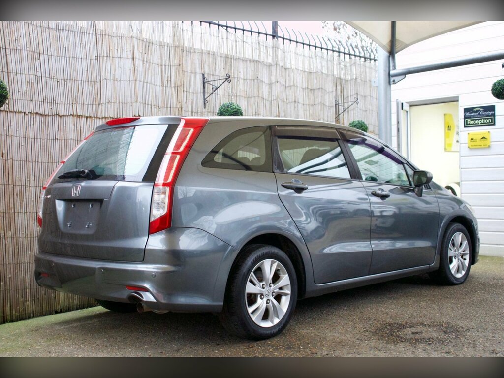 Honda Stream 1.8 Se -Leather-seven Seater Grey #4