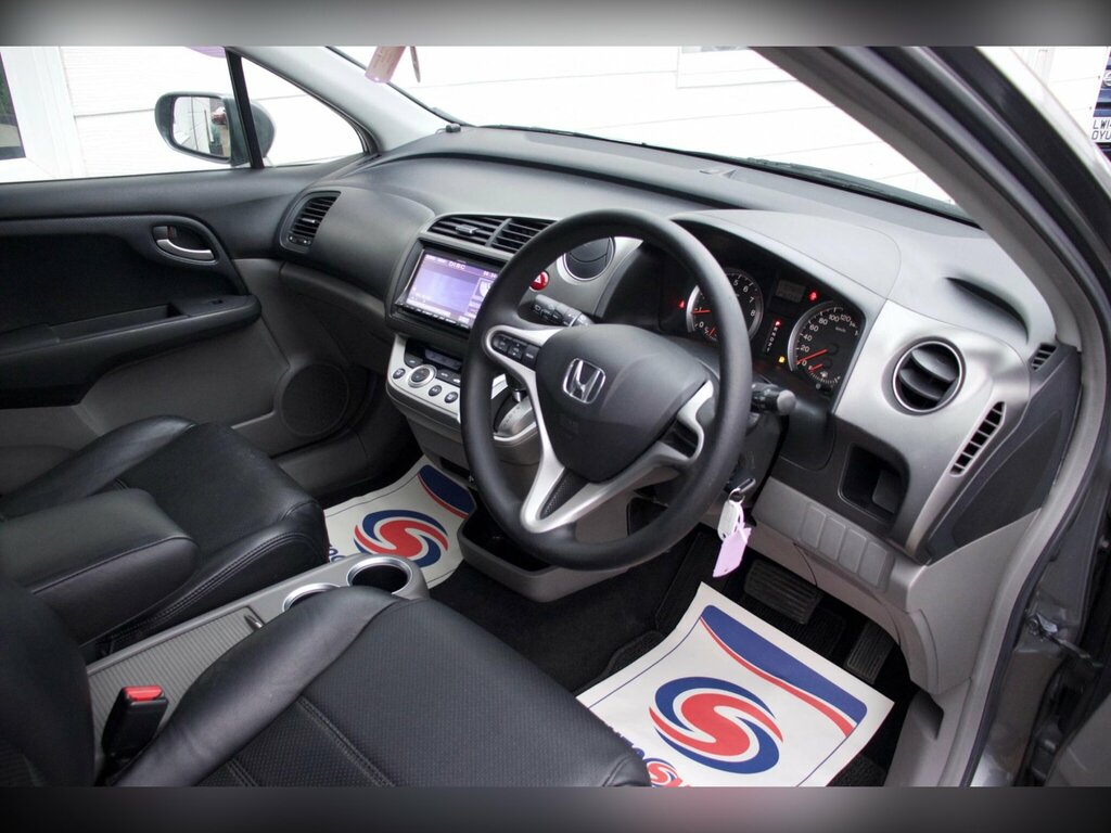 Honda Stream 1.8 Se -Leather-seven Seater Grey #2