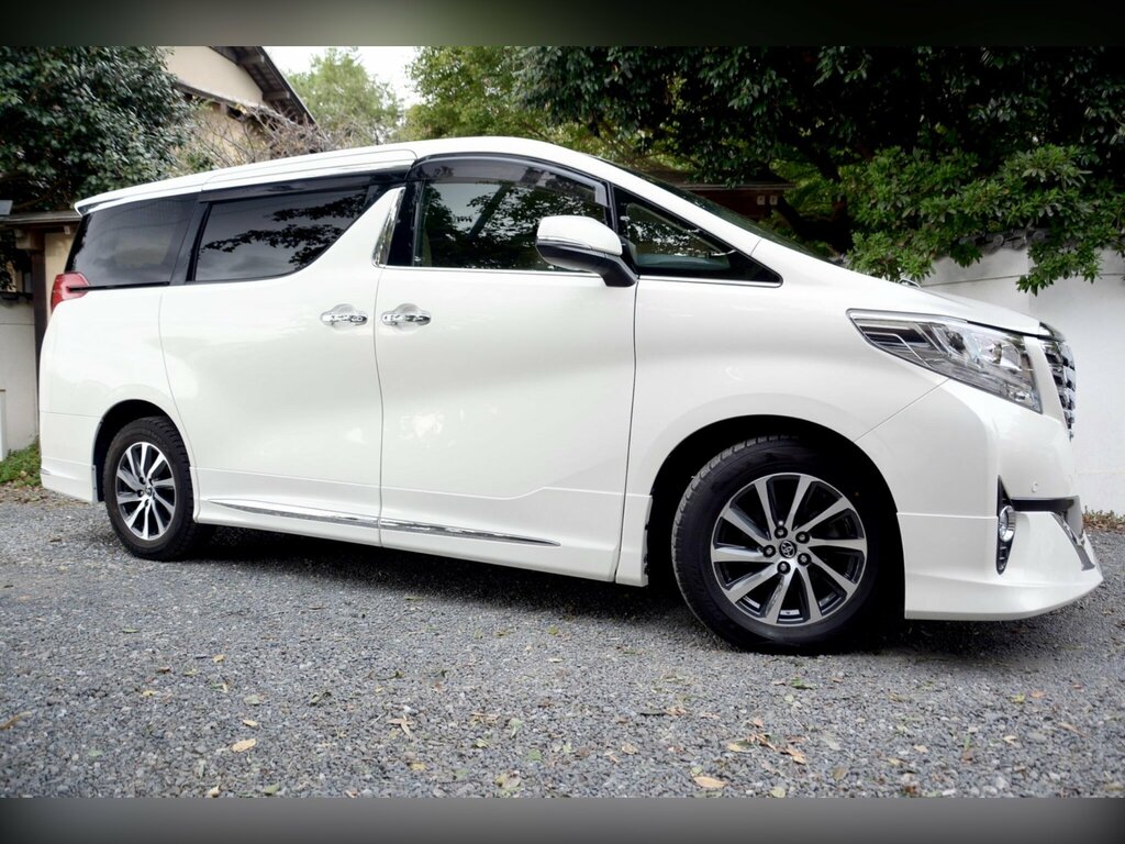Toyota Alphard 2.5 G-4wd-full Modellista Aero Kit White #4