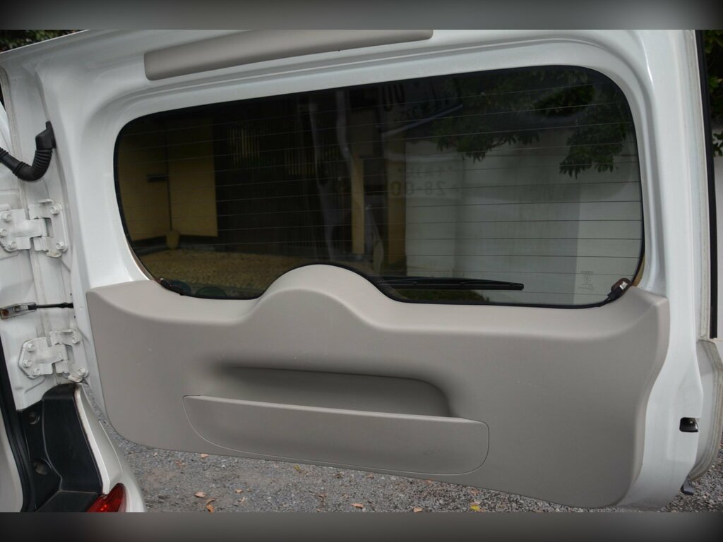 Nissan Cube Hatchback Brown #34