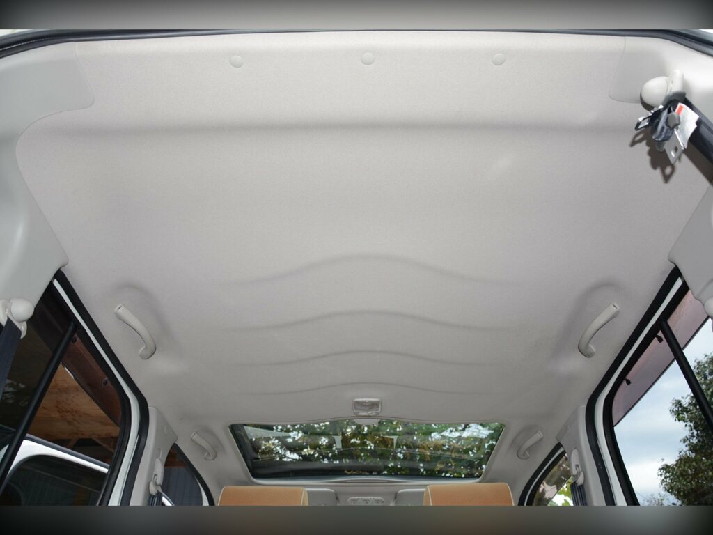 Nissan Cube Hatchback Brown #35
