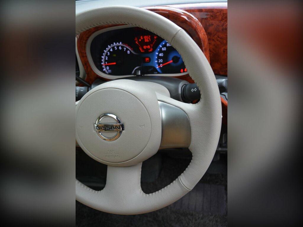 Nissan Cube Hatchback Brown #40