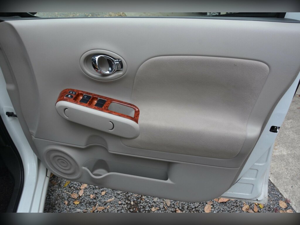 Nissan Cube Hatchback Brown #21