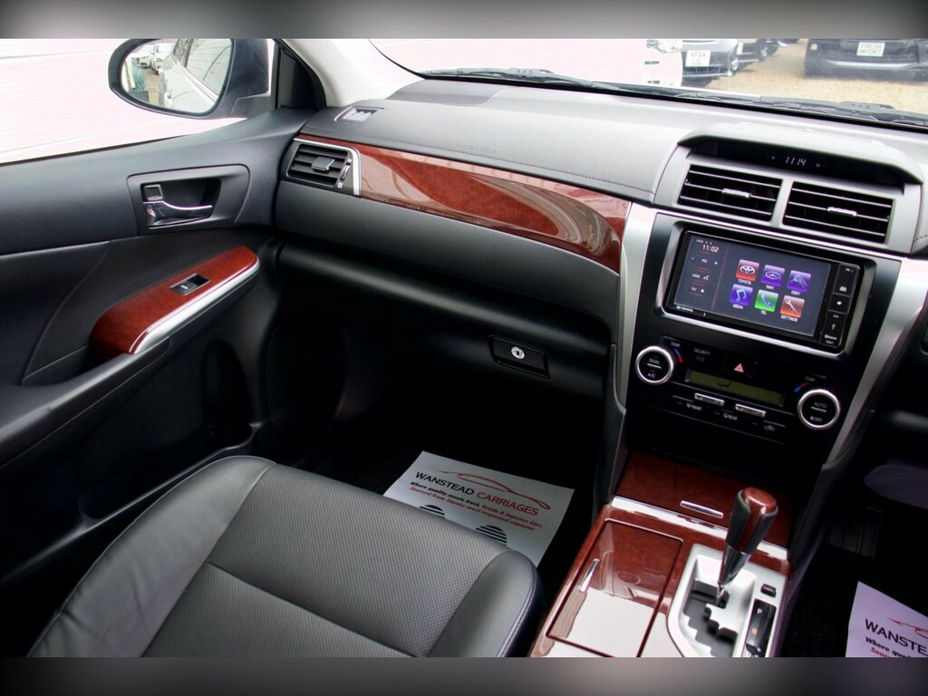 Toyota Camry Excel White #15