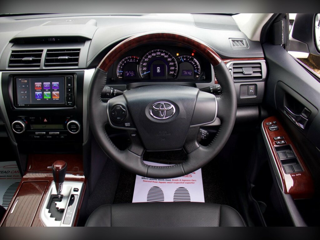 Toyota Camry Excel White #17