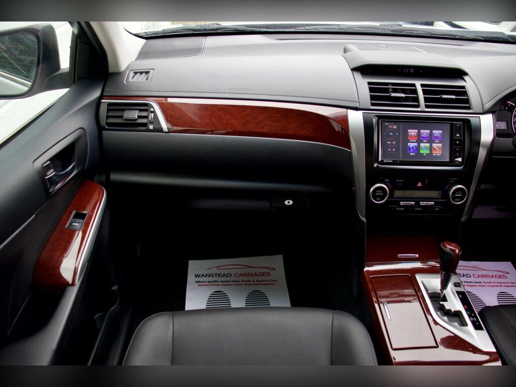Toyota Camry Excel White #16