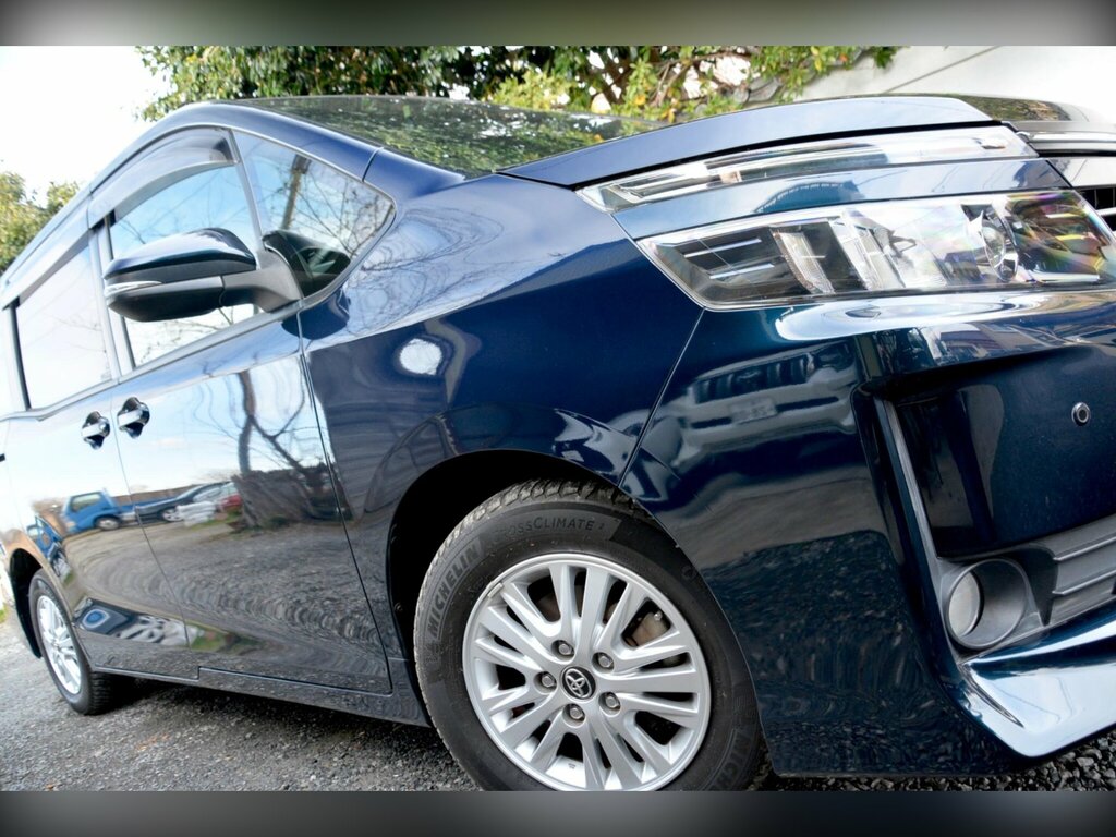 Toyota Voxy V Edition - Service History - Ulez Blue #4