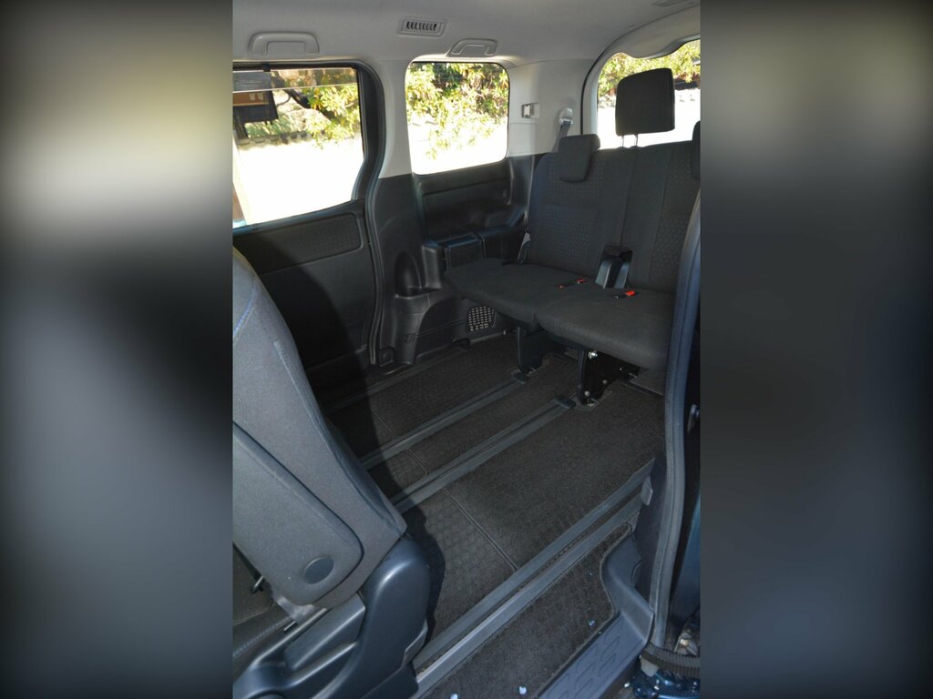 Toyota Voxy Eletricdoorlowmilesulez Black #28