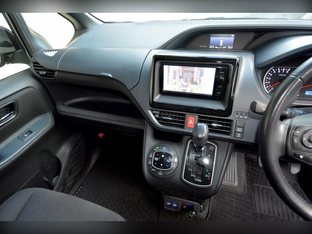 Toyota Voxy Eletricdoorlowmilesulez Black #40
