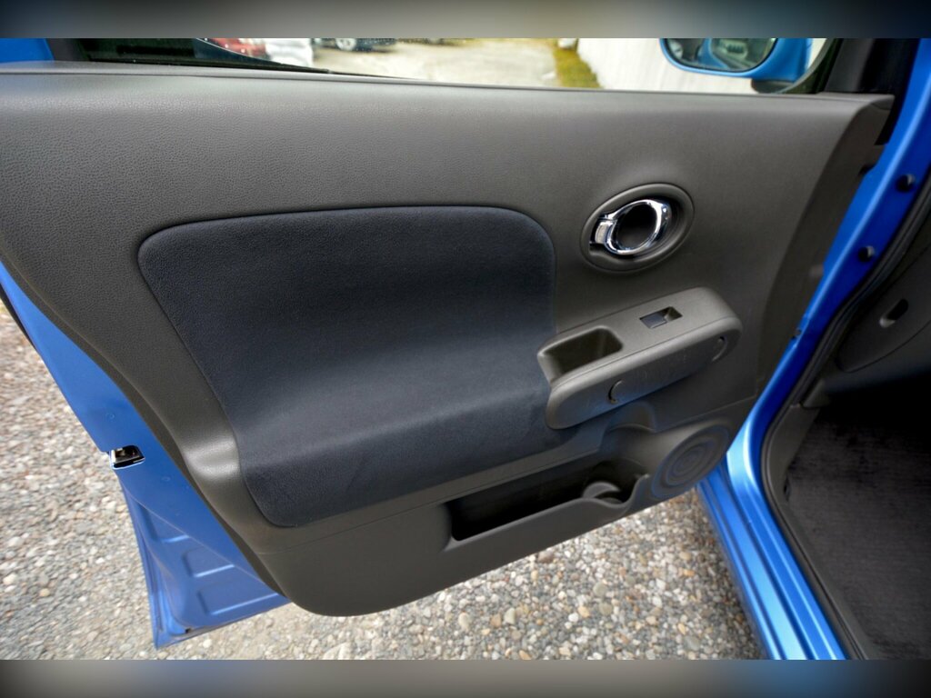 Nissan Cube 1.5X Well Cab Front Lift Seat-ulez White #22