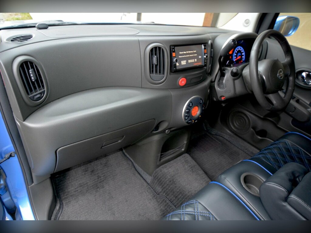 Nissan Cube 1.5X Well Cab Front Lift Seat-ulez White #19