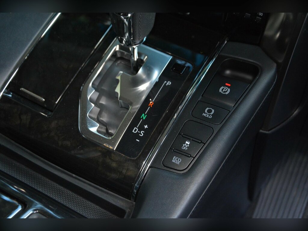 Toyota Vellfire Hybrid Black #56