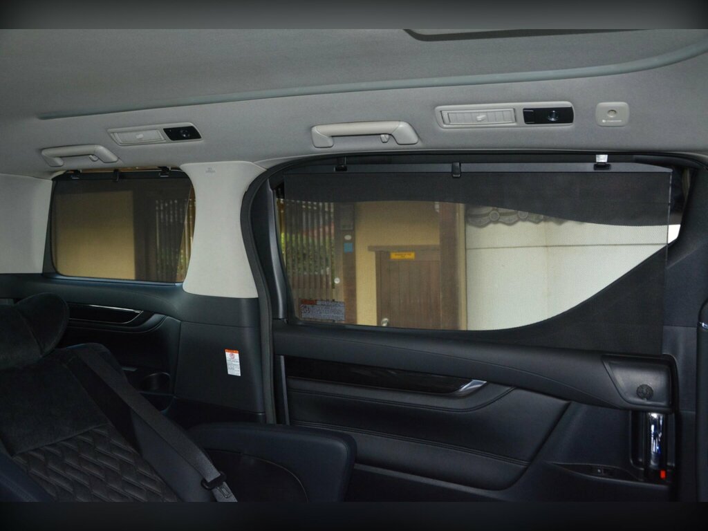 Toyota Vellfire Hybrid Black #60