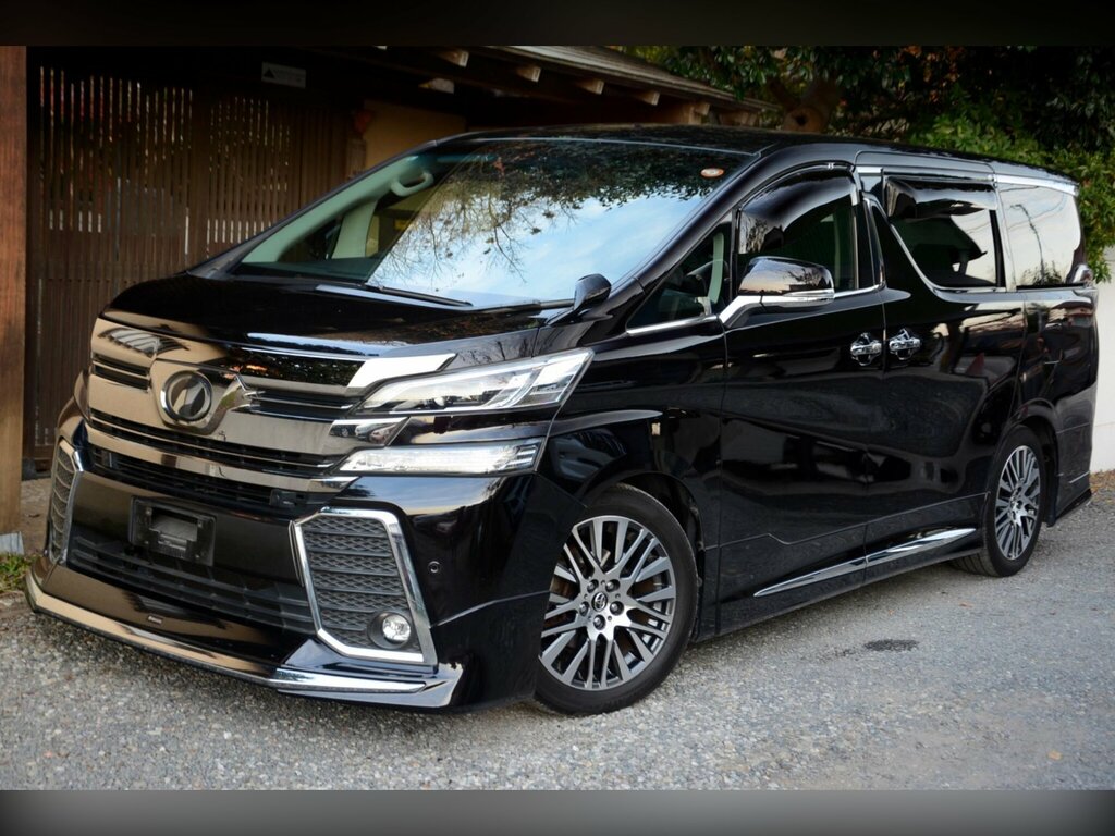 Toyota Vellfire Hybrid Black #10