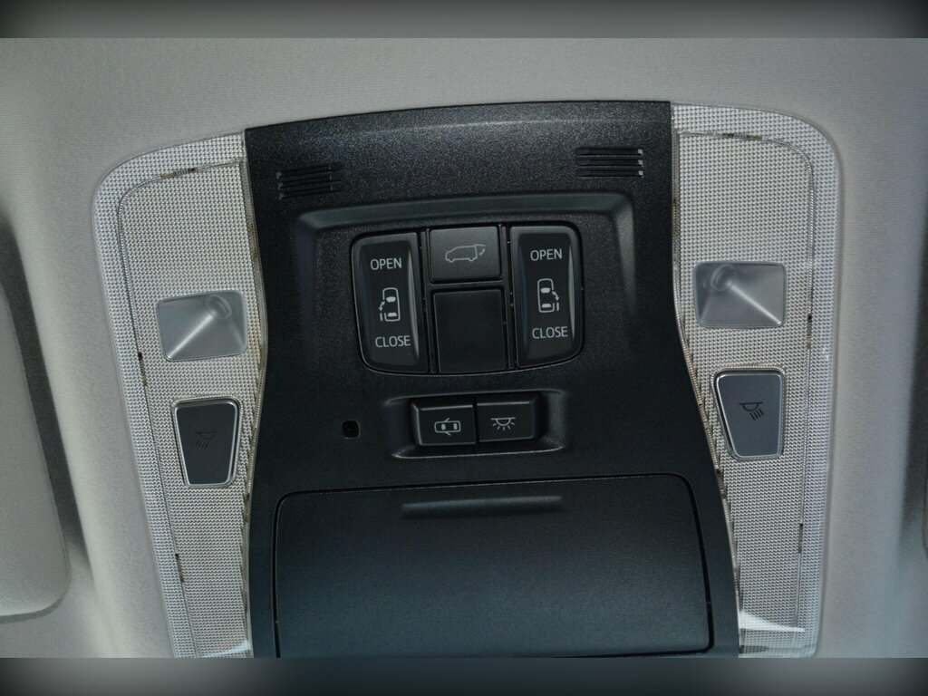 Toyota Vellfire Hybrid Black #57