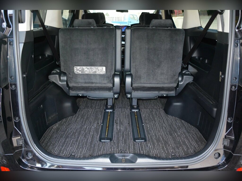 Toyota Vellfire Hybrid Black #42