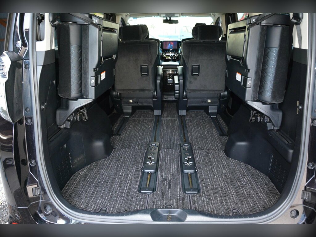 Toyota Vellfire Hybrid Black #43