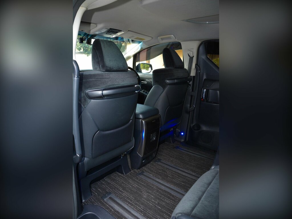 Toyota Vellfire Hybrid Black #34