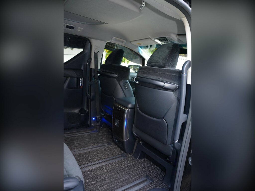 Toyota Vellfire Hybrid Black #27