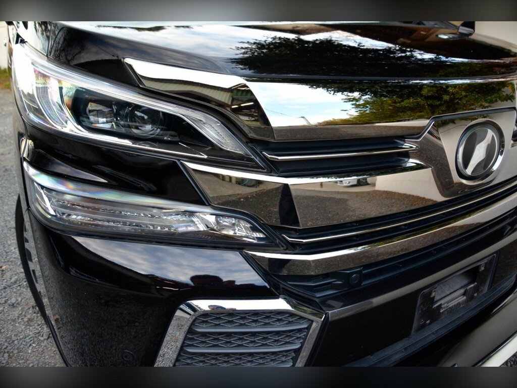 Toyota Vellfire Hybrid Black #19
