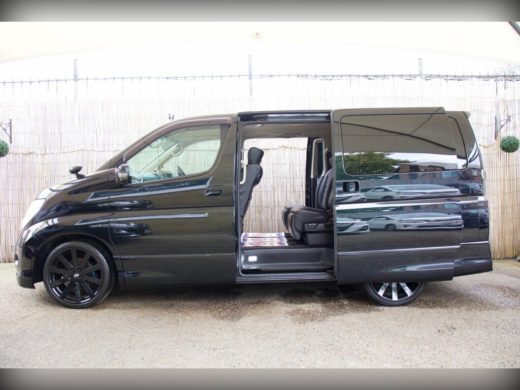 Nissan Elgrand 2.5 Service Records-eight Seater-ulez Black #4