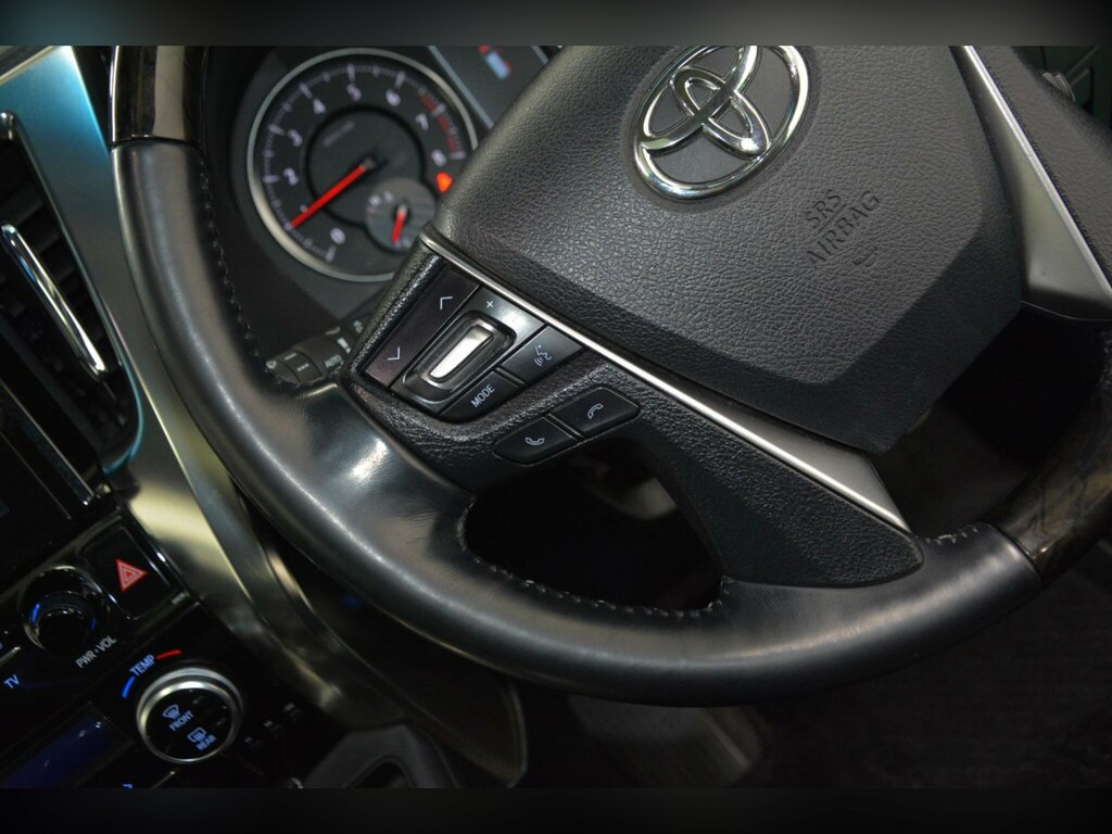 Toyota Vellfire 3.5 V6 Engine White #57
