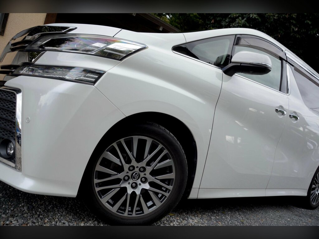Toyota Vellfire 3.5 V6 Engine White #13