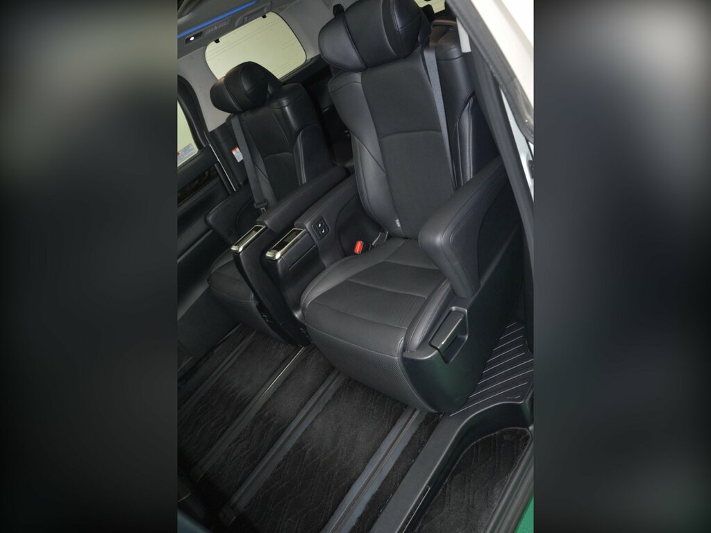 Toyota Vellfire 3.5 V6 Engine White #31