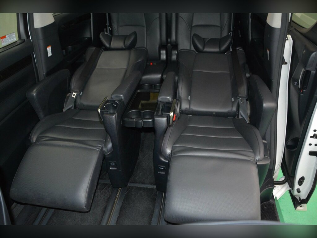 Toyota Vellfire 3.5 V6 Engine White #34