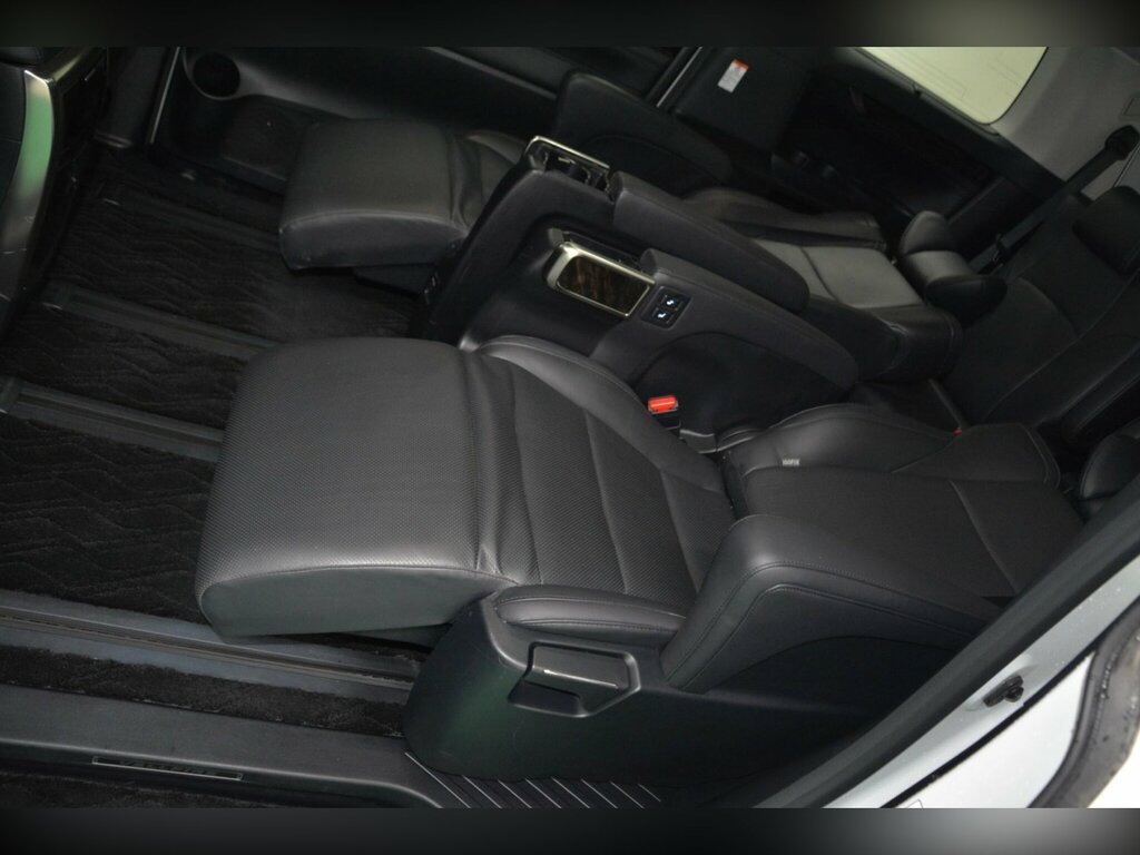 Toyota Vellfire 3.5 V6 Engine White #33