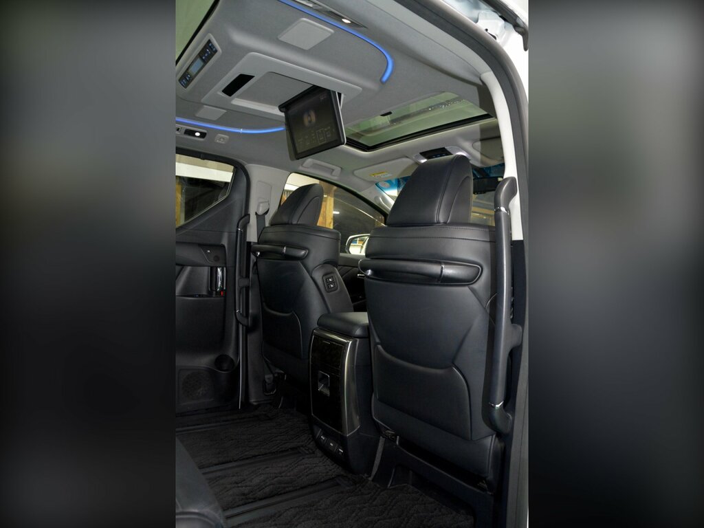 Toyota Vellfire 3.5 V6 Engine White #22