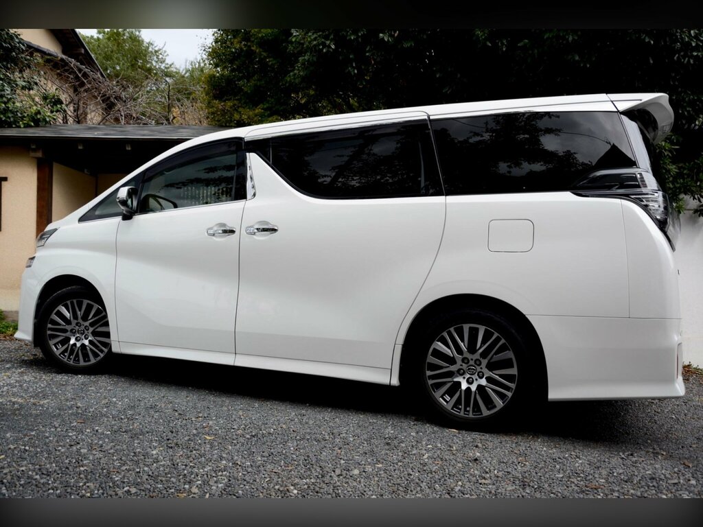 Toyota Vellfire 3.5 V6 Engine White #16