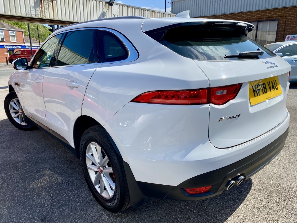 Jaguar F-Pace 2.0 Prestige C19RRM White #5