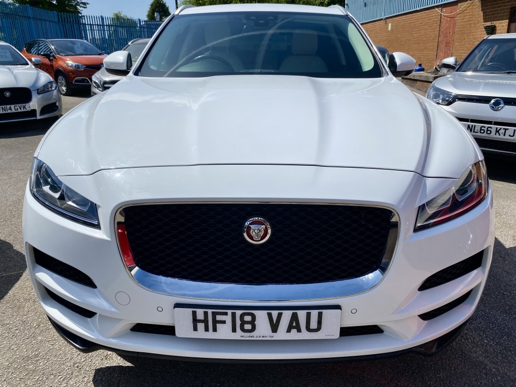 Jaguar F-Pace 2.0 Prestige C19RRM White #2