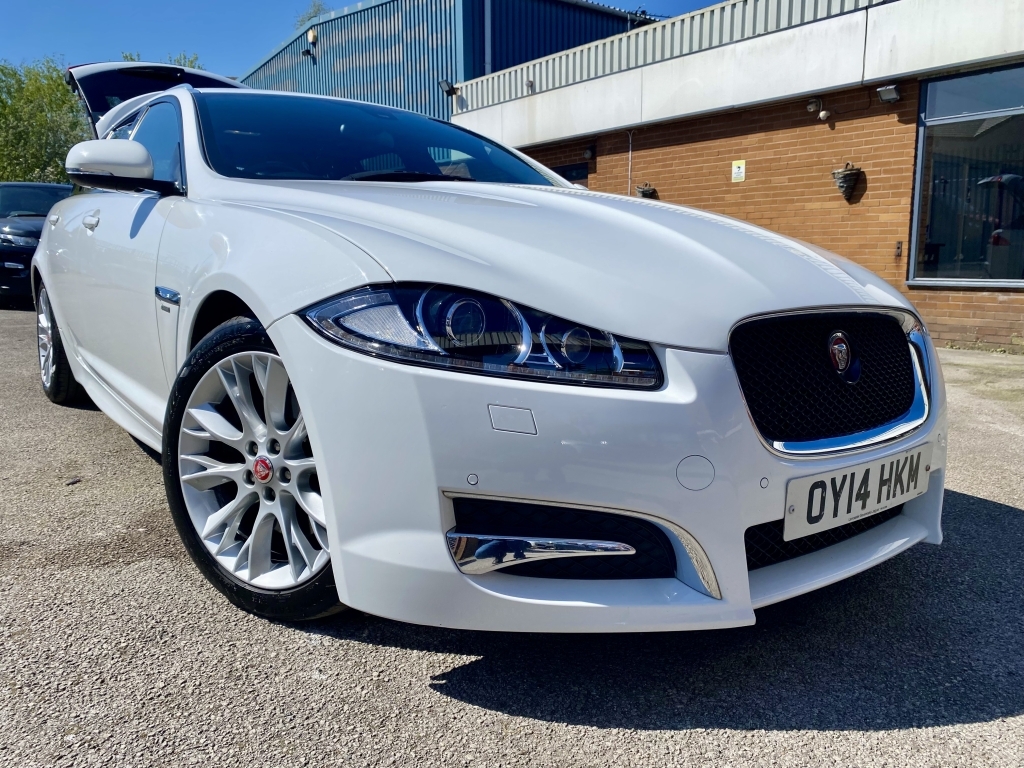Jaguar XF 2.2 D R-sport Sportbrake White