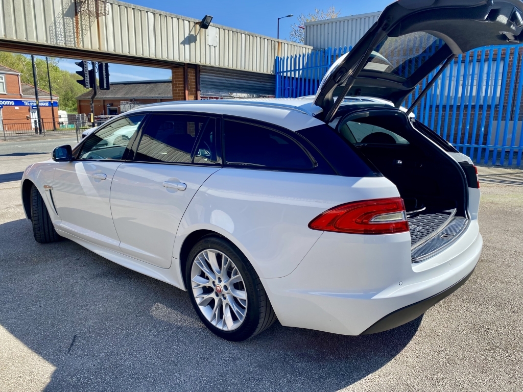 Jaguar XF 2.2 D R-sport Sportbrake OY14HKM White #3