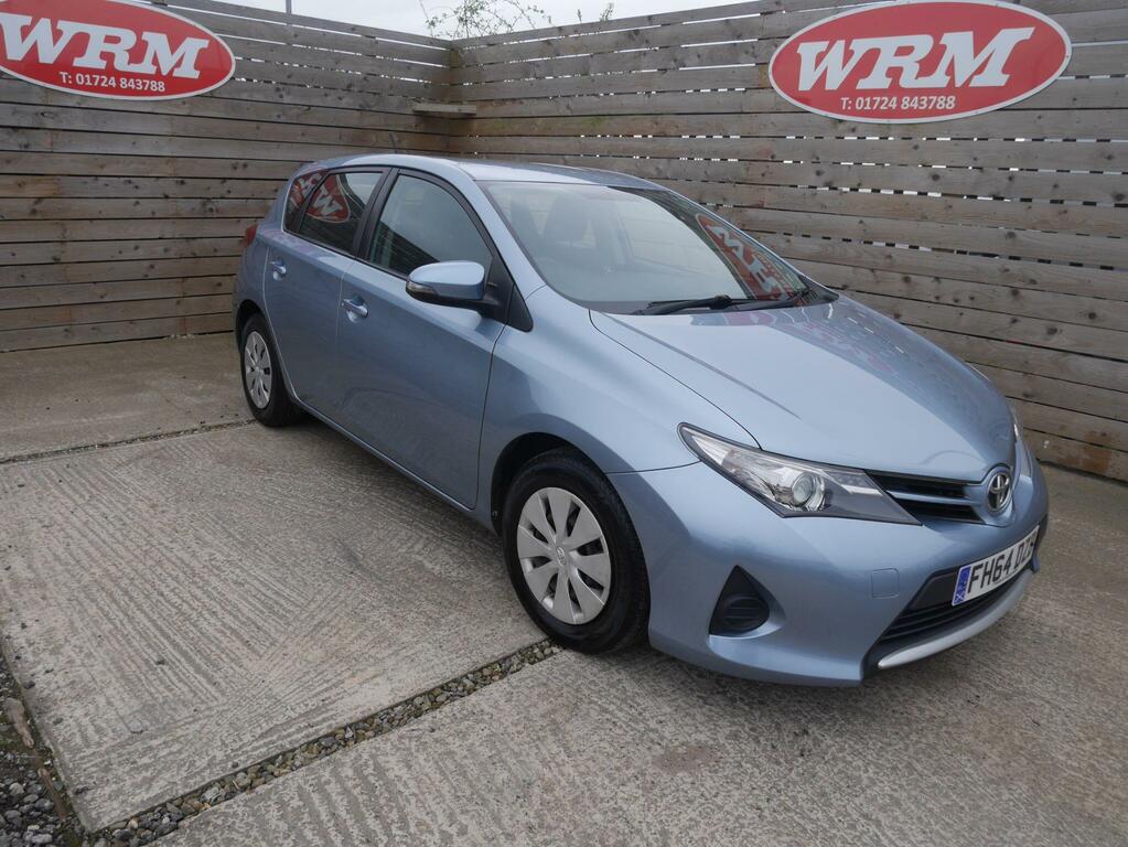 Toyota Auris 1.4 D-4d Active Hatchback Euro 5 Blue #3