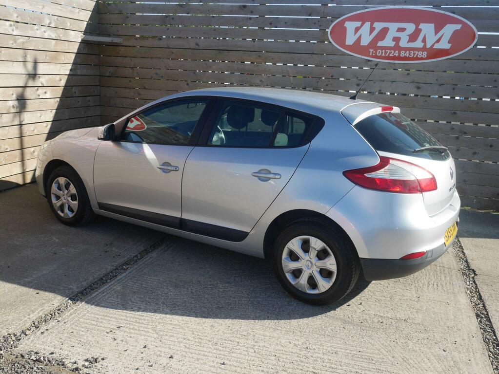 Renault Megane 1.6 16V Expression Hatchback Eur Silver #6