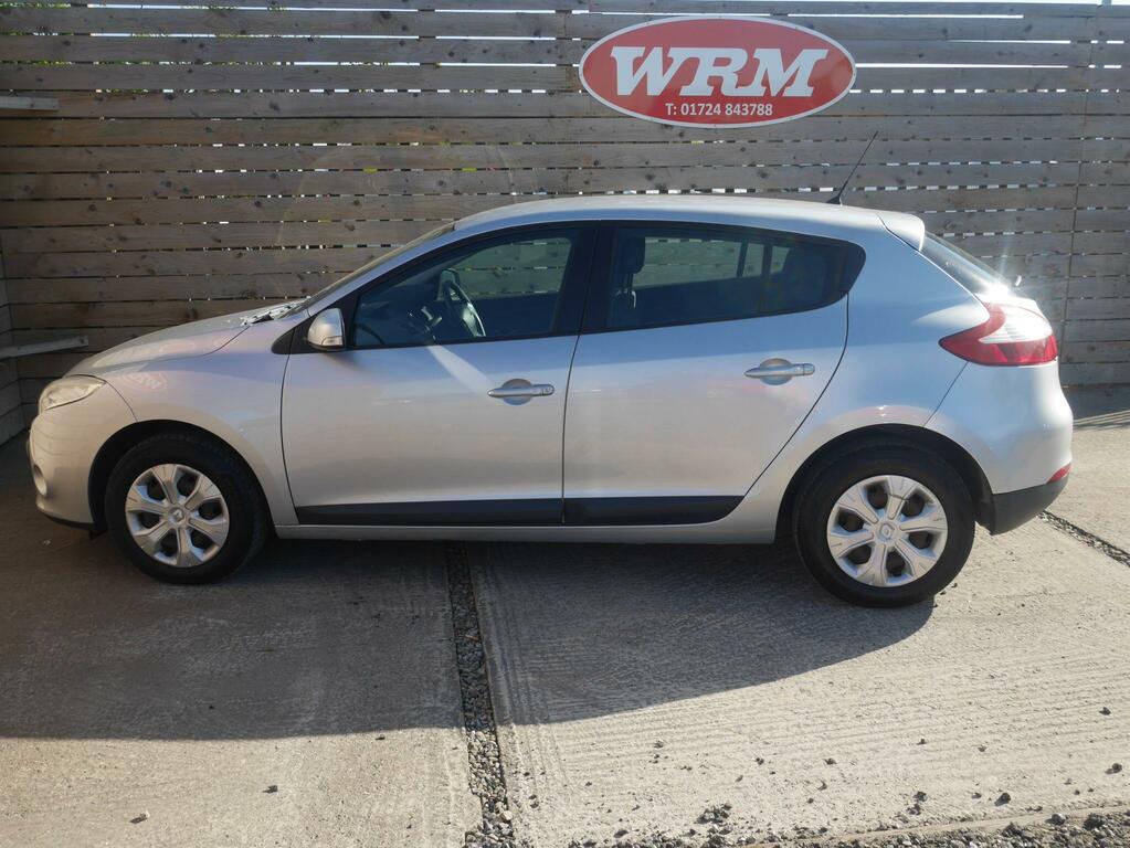 Renault Megane 1.6 16V Expression Hatchback Eur Silver #5