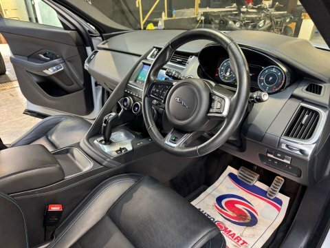 Jaguar E-Pace 2.0 E-pace R-dynamic KR19EZP White #3
