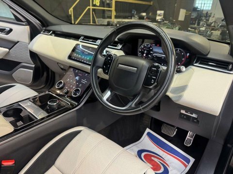 Land Rover Range Rover Velar 2.0 Range Rover BV19GMG Black #3