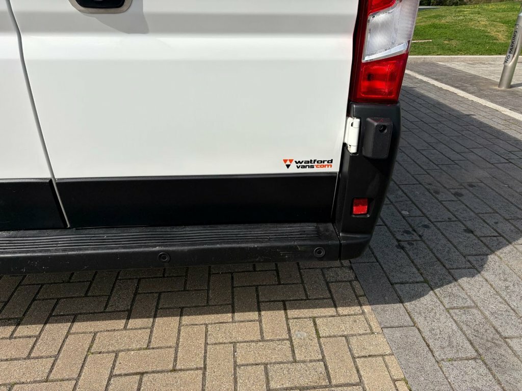 Peugeot Boxer 2.2L Professional White #6