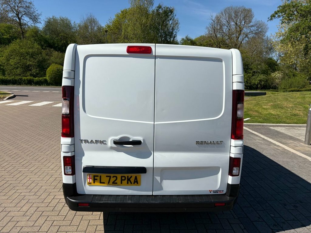 Renault Trafic 2L Business FL72PKA White #5