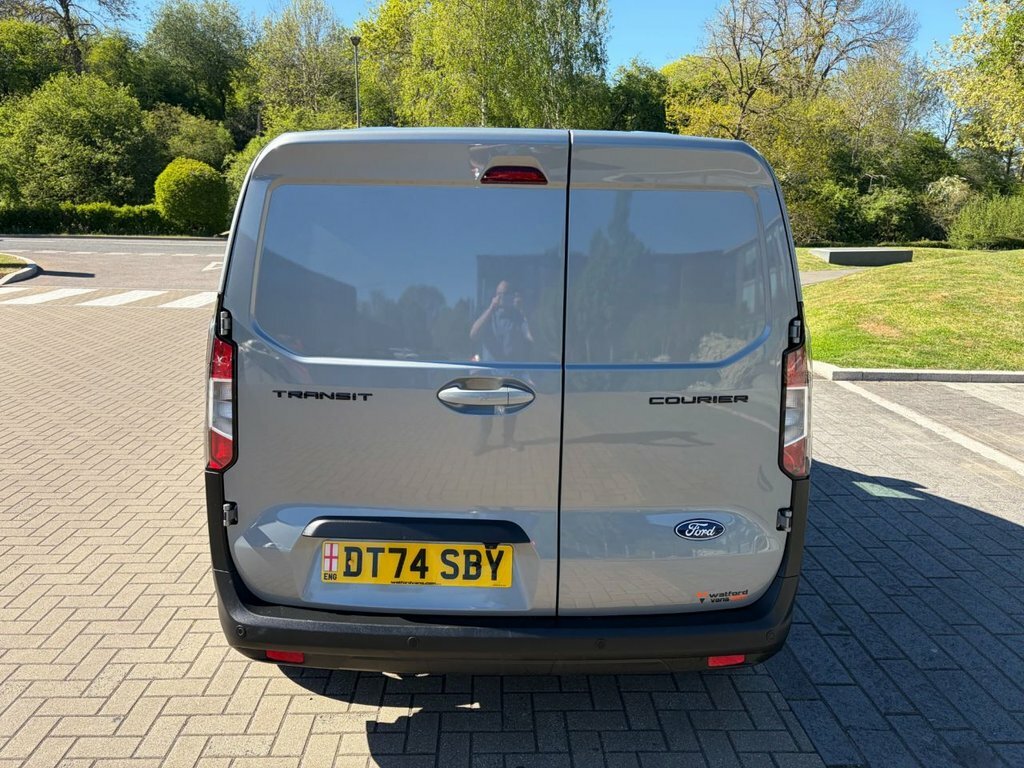 Ford Transit Courier 1L Limited DT74SBY Silver #5