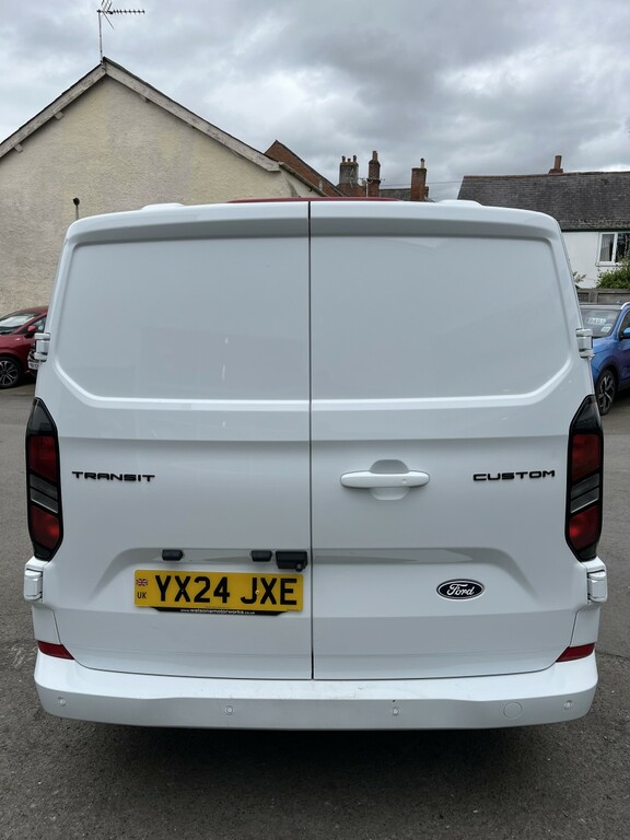 Ford Transit Custom Panel Van 2.0 Transit Custom Limited Van 280 L1 2. YX24JXE White #5