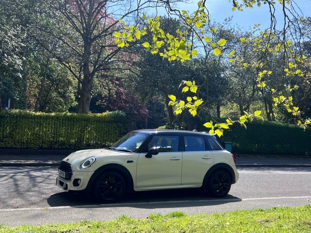 Mini Hatch 1.5L Cooper Sport YV68EYA White #5